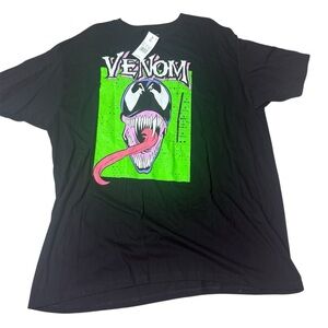 Marvel Venom Graphic Tee in Black